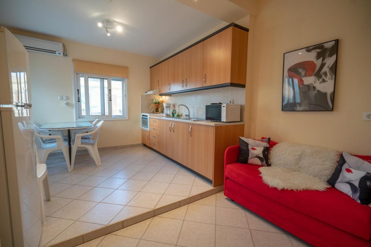 Attica Train Station 1 Bedroom 4 Pers Apartment Atene Esterno foto